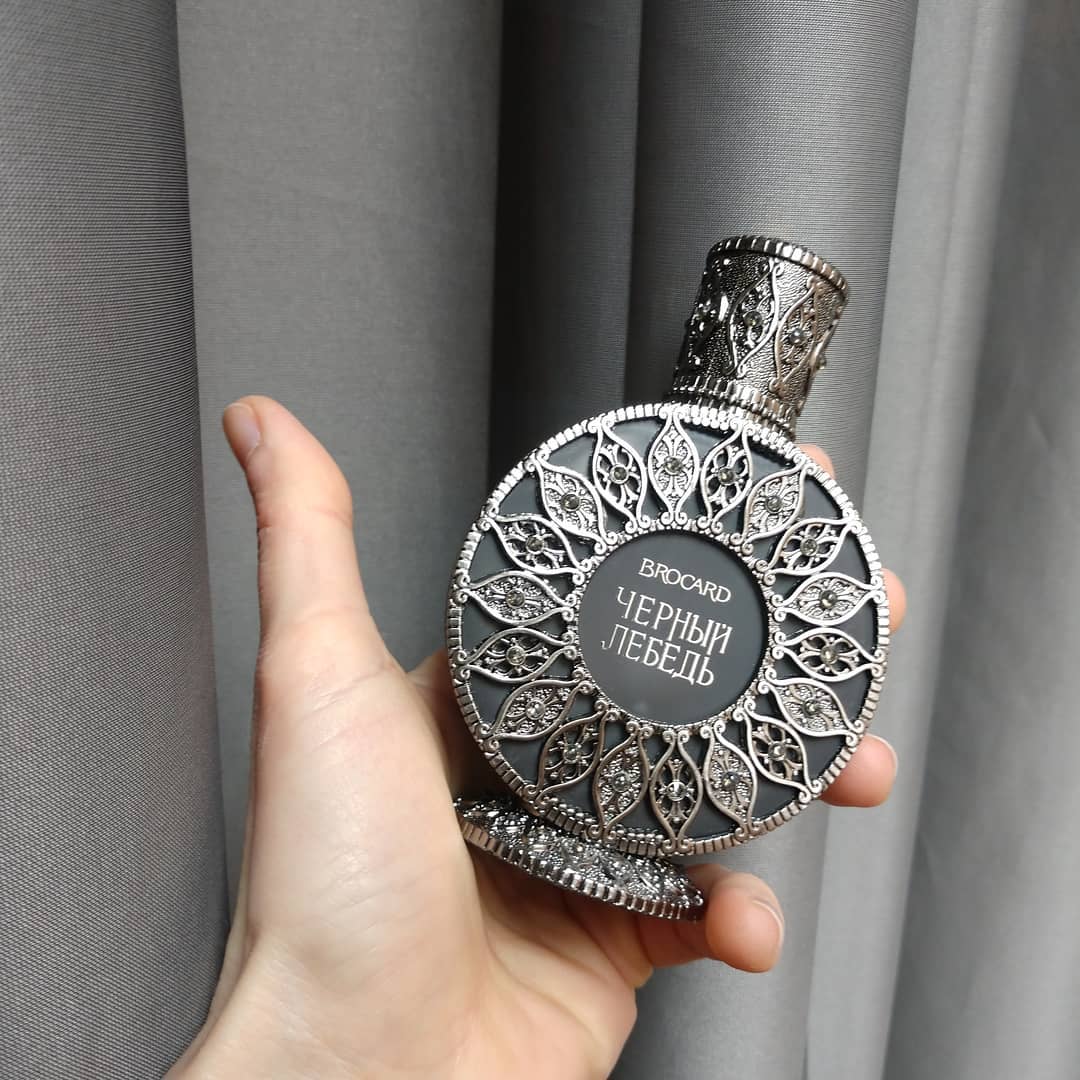 Black Swan Princess | Черный Лебедь - Bloom Perfumery London