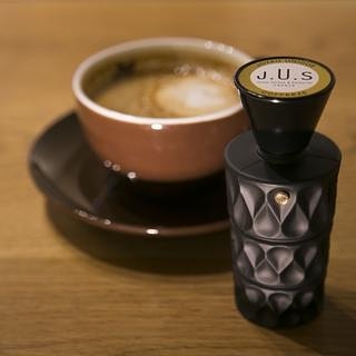 Coffee aroma in perfumes pack - Bloom Perfumery London