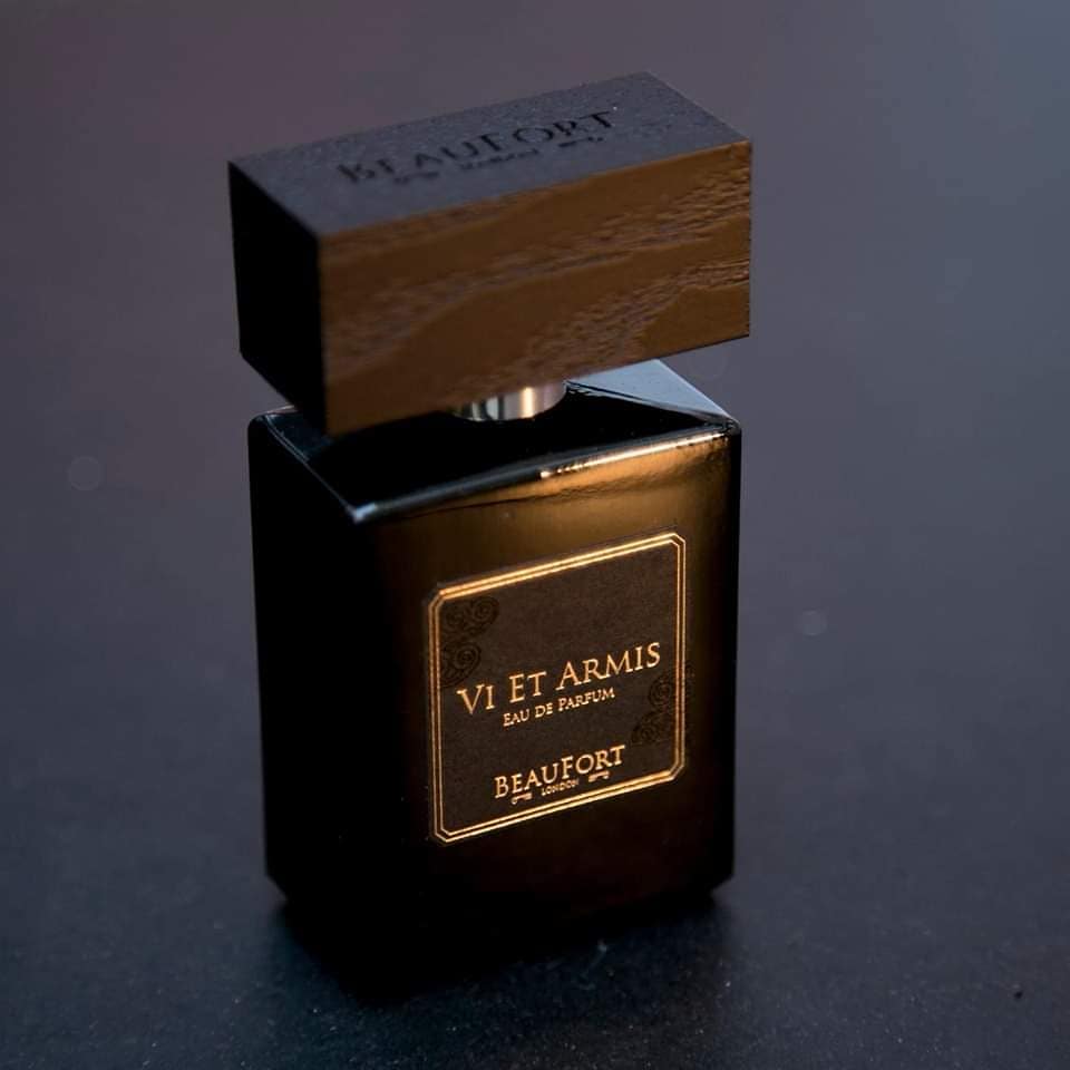Vi et Armis - Bloom Perfumery London