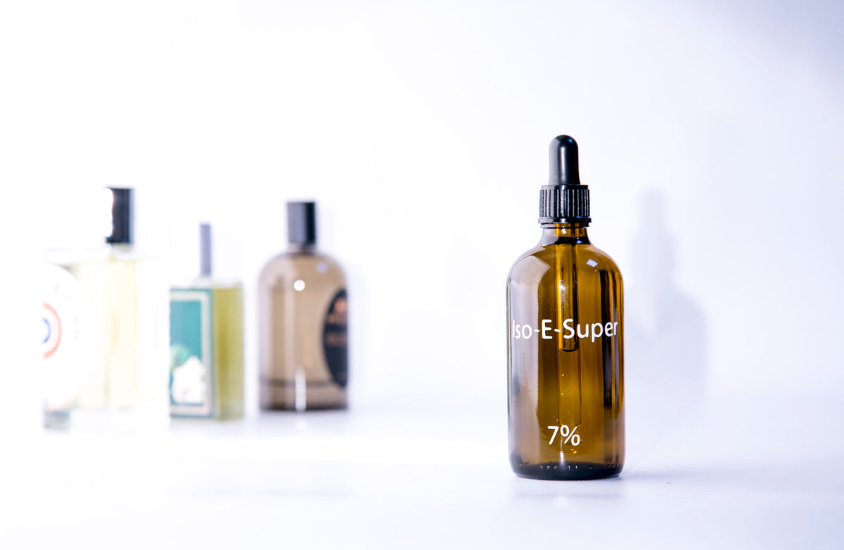 Iso-e-Super: The Phantom in the Formula Sample Pack - Bloom Perfumery London